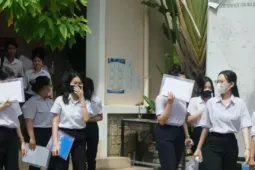 Giáo dục - du học - Chưa bắt buộc học sinh Khánh Hòa phải mặc chung đồng phục