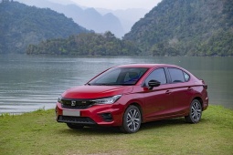 Giá xe Honda City lăn bánh tháng 8/2025, tặng 100% phí trước bạ