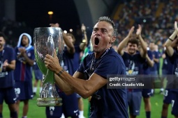 PSG hạ Tottenham Siêu cúp châu Âu: Enrique khen Spurs mạnh hơn, Thomas Frank tự hào dù thua