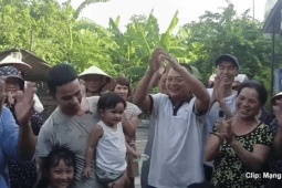 Tin tức trong ngày - Vụ “gà lôi trắng”: Từ bức ảnh thương cảm đến niềm vui đoàn tụ của anh Thái Khắc Thành