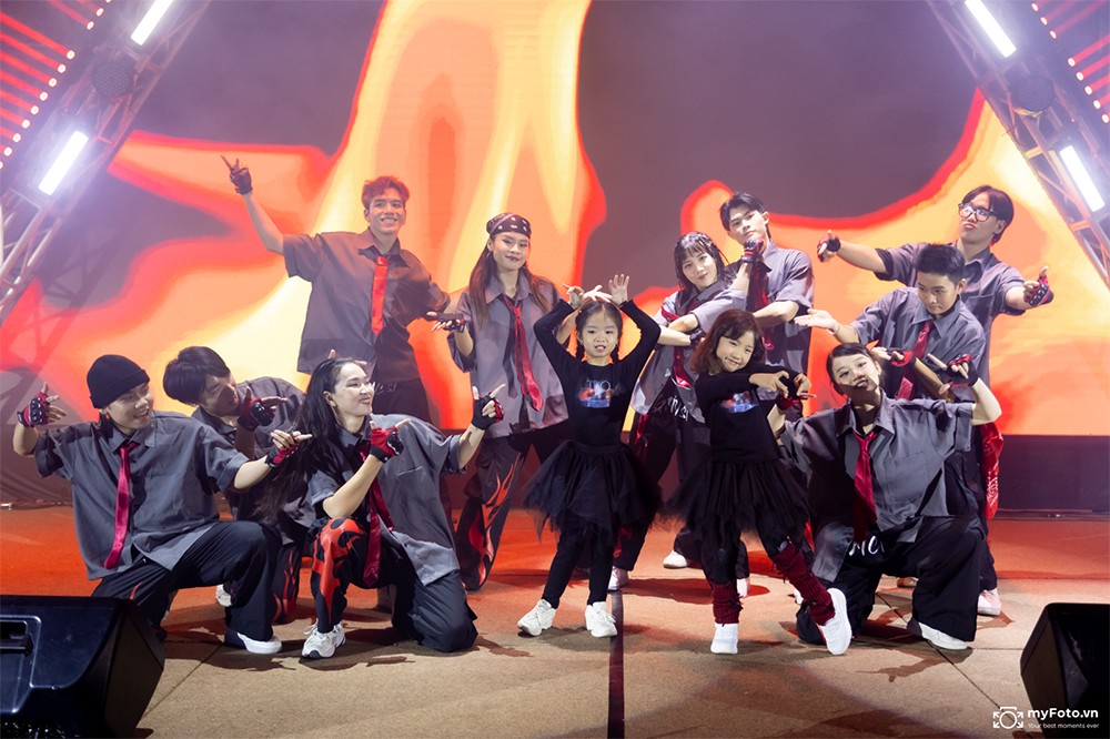 Các tiết mục biểu diễn tại sự kiện kỷ niệm 35 năm của Lê Gia Mao Trung Group