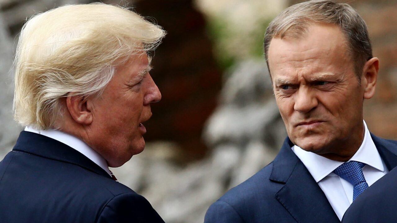 Ông Trump (trái) và ông Tusk trong một sự kiện năm 2017. Ảnh: Nur Photo