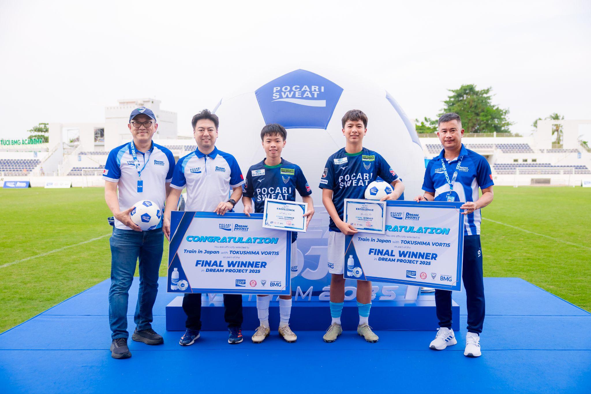 Những con số biết nói làm nên thành công của Giấc mơ bóng đá Nhật Bản mùa 1 - 3