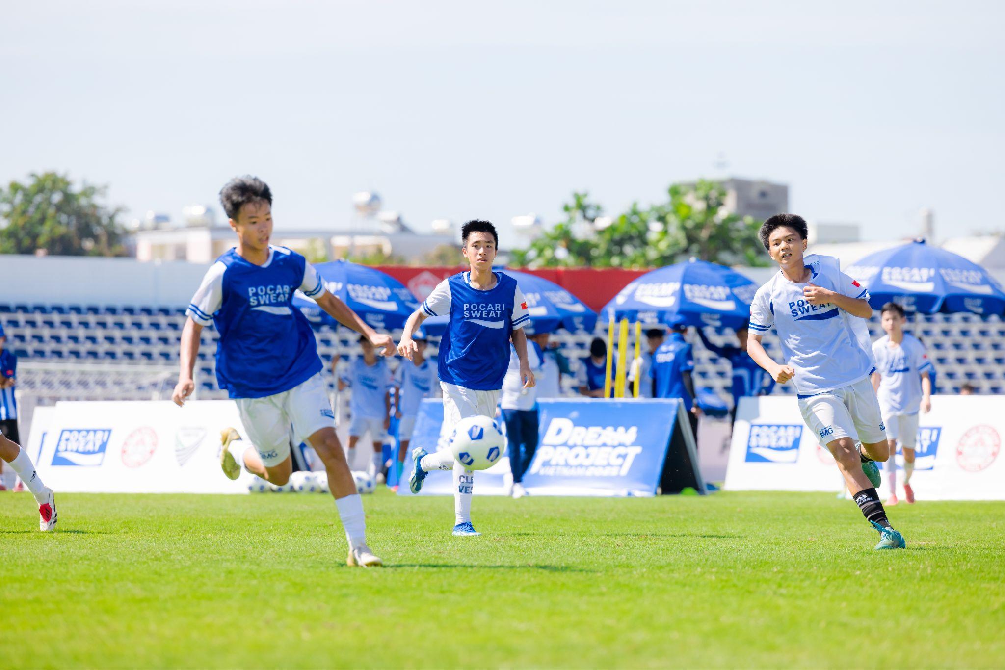 Những con số biết nói làm nên thành công của Giấc mơ bóng đá Nhật Bản mùa 1 - 6