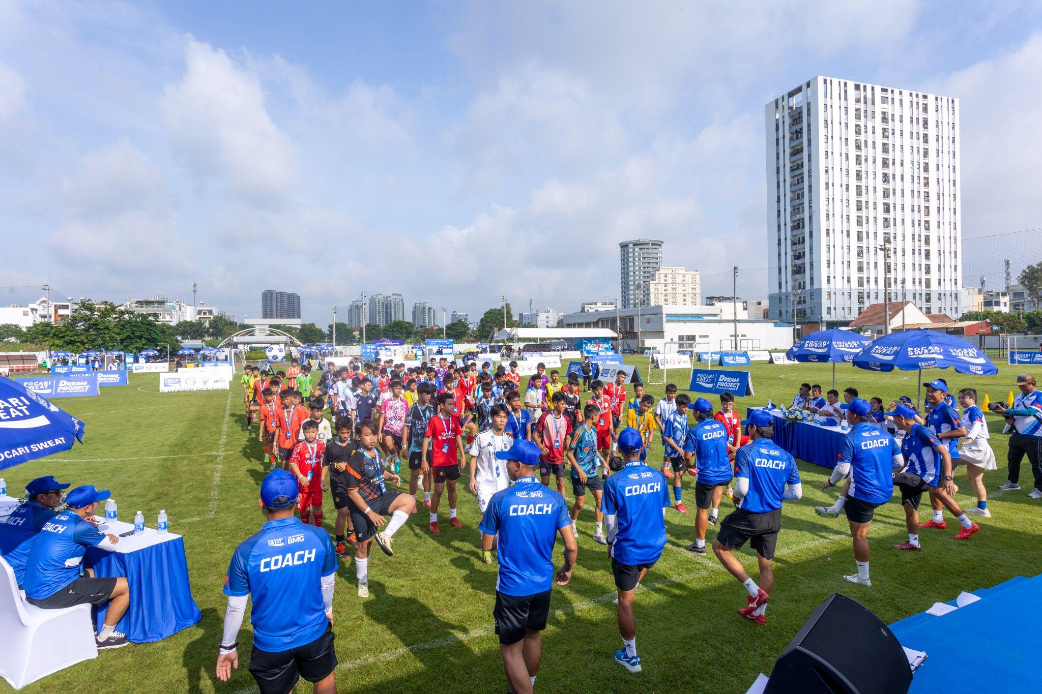 Những con số biết nói làm nên thành công của Giấc mơ bóng đá Nhật Bản mùa 1 - 2