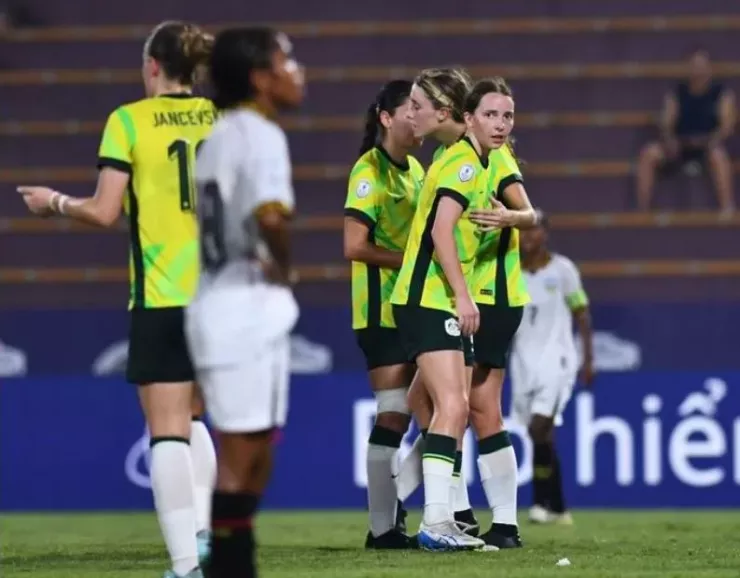 Bán kết, tuyển Việt Nam chạm trán với Úc, đội càng đá càng hay. Ảnh:AFC