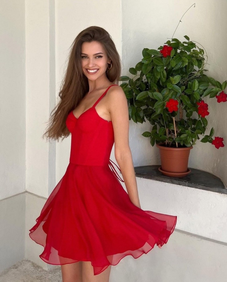 Nhan sắc xinh đẹp của Kseniya Alexandrova.