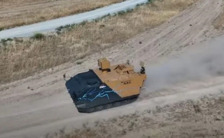 Chiếc xe tăng công nghệ cao đang hoạt động.