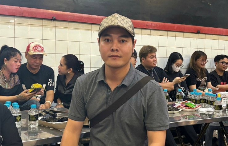 Ca sĩ Nhật Minh - chồng nghệ sĩ Bình Tinh - cho biết ngày bé, anh thường xem nghệ sĩ Bắc Hải diễn ở sân khấu Trống Đồng, 126 (TPHCM). Những vai hài của Bắc Hải để lại ấn tượng với nhiều khán giả. "Tôi và vợ đến thực hiện lời hứa với anh. Vợ tôi thực hiện theo tâm nguyện của anh, lo lắng hậu sự cho anh chu toàn", nam ca sĩ nói.