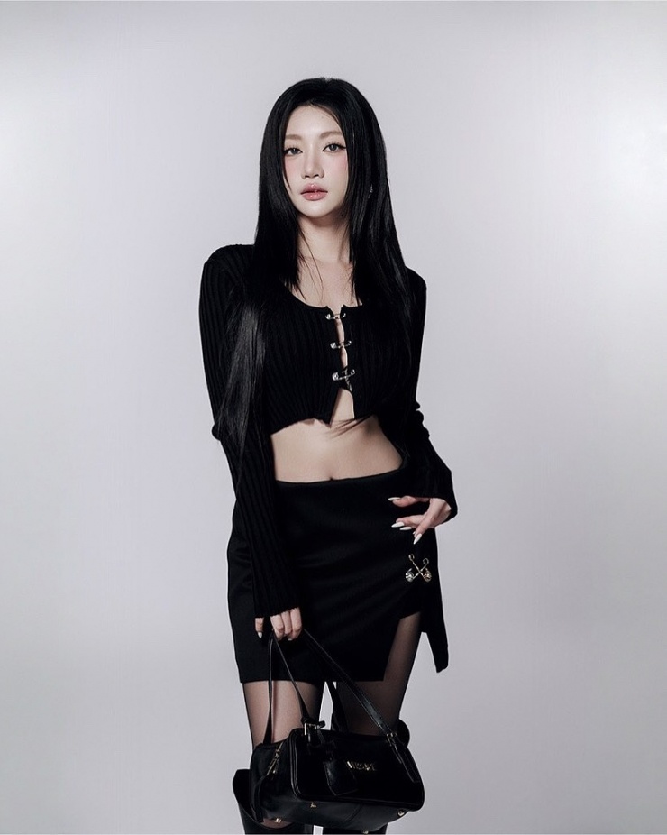 Bí quyết có bụng phẳng, eo thon của dàn 'em xinh' - 7