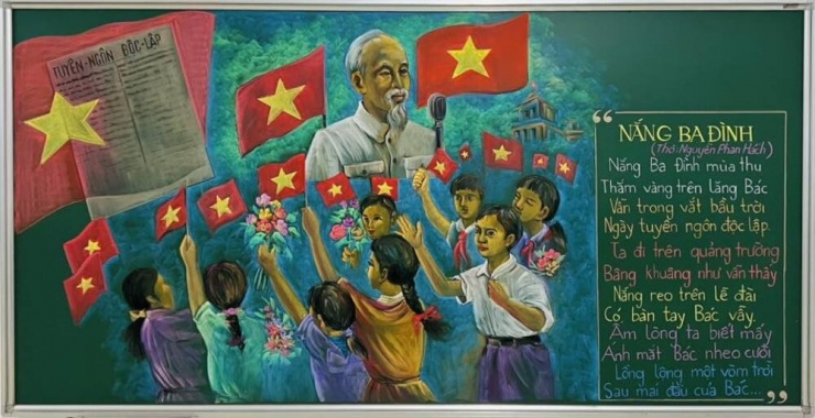Thầy giáo vẽ tranh Chủ tịch Hồ Chí Minh bằng phấn bảng - 2