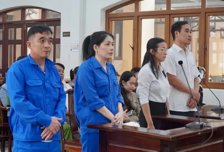 Các bị cáo tại phiên tòa. Ảnh: VŨ HỘI