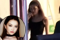 Đời sống Showbiz - Con gái 19 tuổi của Lý Á Bằng bị chỉ trích vì phì phèo thuốc lá điện tử