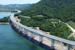 Hai tuyến cao tốc qua miền Trung trước ngày thông xe