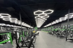 Chủ phòng gym thu 100 tỷ, đi xe sang rồi nhận kết buồn: Bài học cho khởi nghiệp