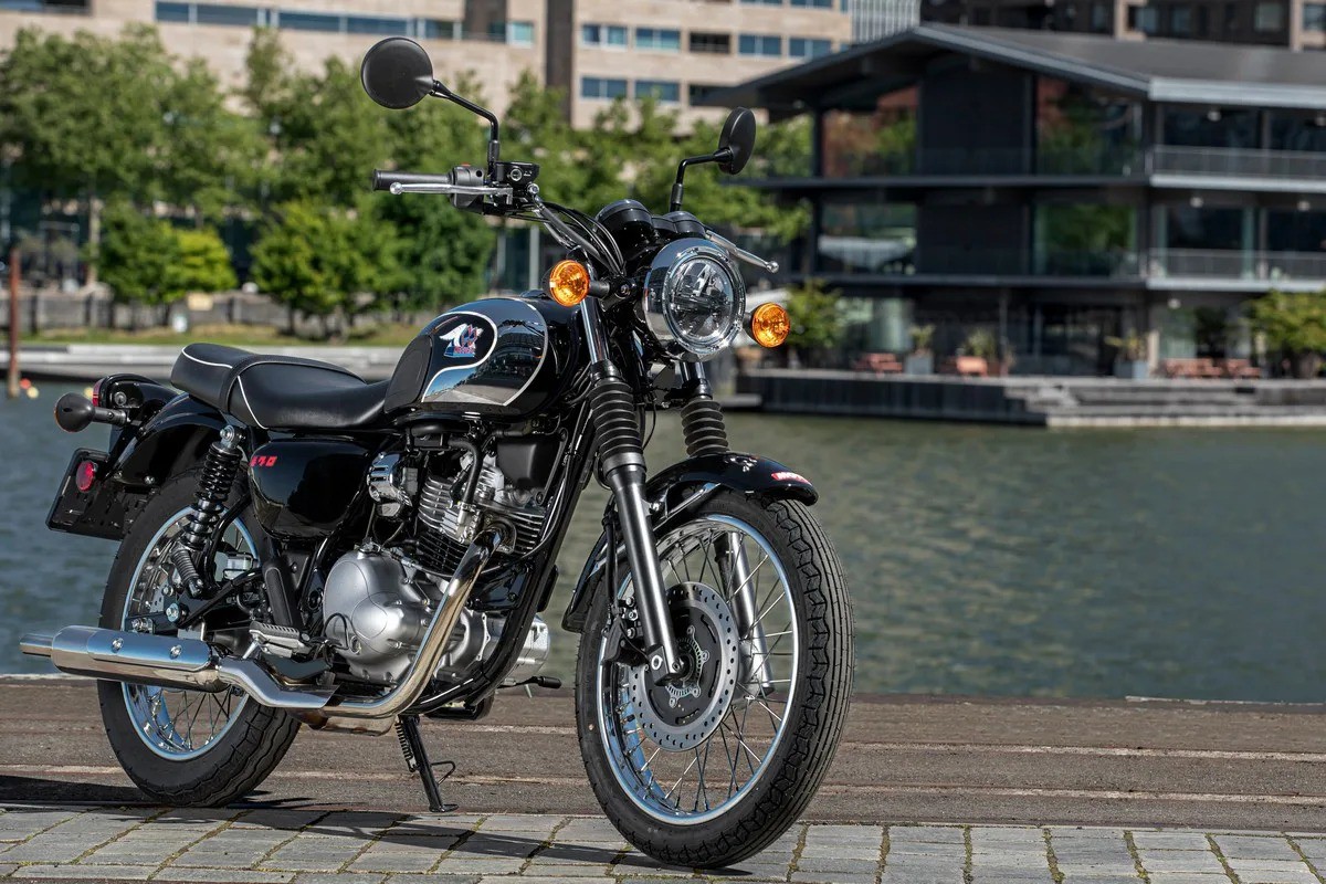 Kawasaki Meguro S1 ra mắt