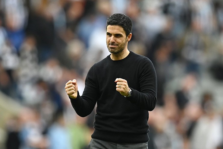 HLV Arteta xua tan lo lắng về tình hình nhân sự của Arsenal