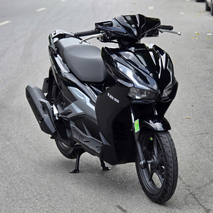 Giá xe ga Honda Air Blade 125 giữa tháng 8/2025, chênh hơn 1 triệu đồng - 4