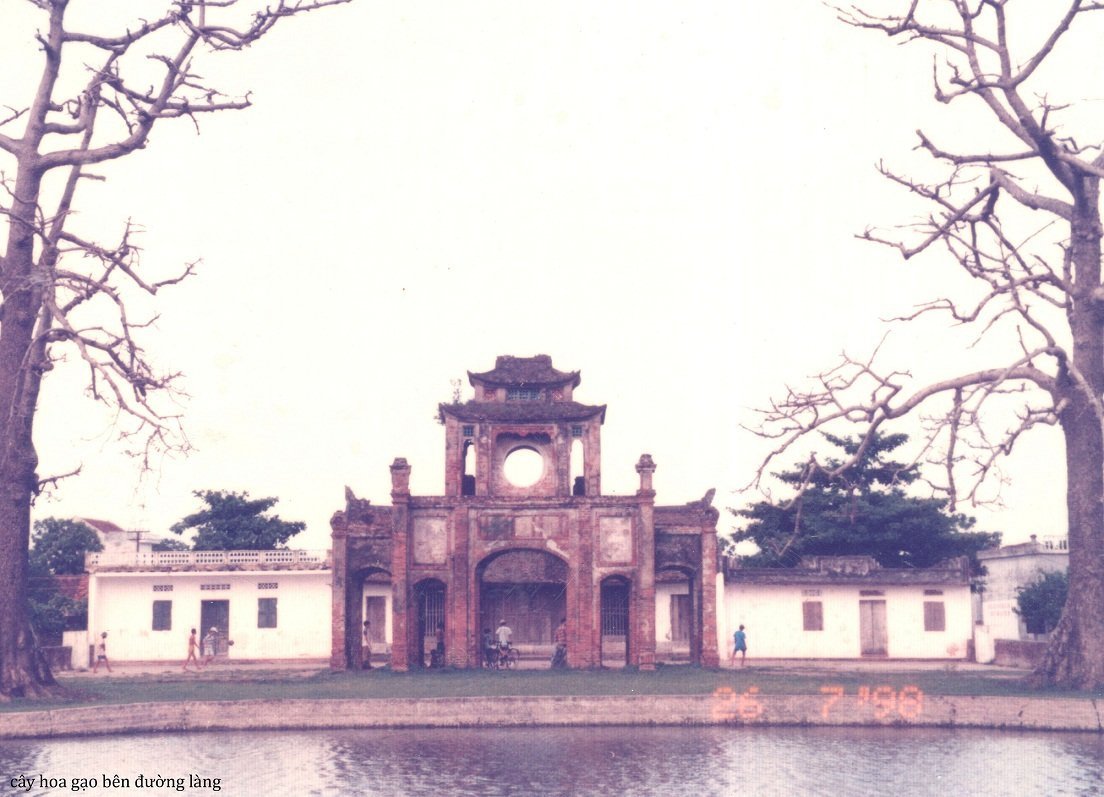 &#39;Phượt thủ đời đầu&#39; lái xe máy 6 cây vàng đi du lịch, có loạt ảnh gây sốt mạng - 9