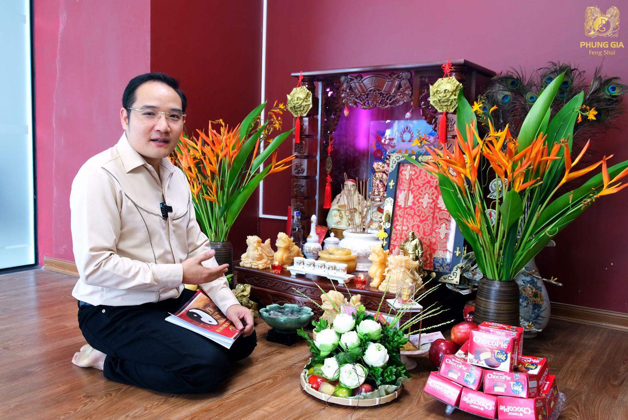 Việc thờ cúng không chỉ thể hiện lòng thành kính với tổ tiên, tri ân những người đã khuất mà còn mang ý nghĩa kết nối tâm linh, gìn giữ phúc khí cho gia đình