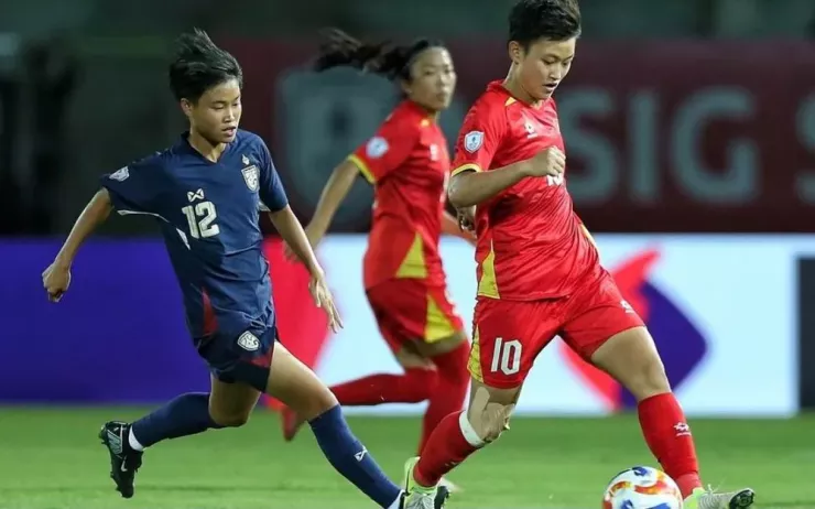 Sau hai chiến thắng trước Campuchia và Indonesia, sang gặp Thái Lan, tuyển Việt Nam đã thấy...khó khăn. Ảnh: AFC