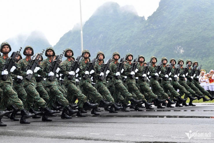 Khối Tác chiến điện tử