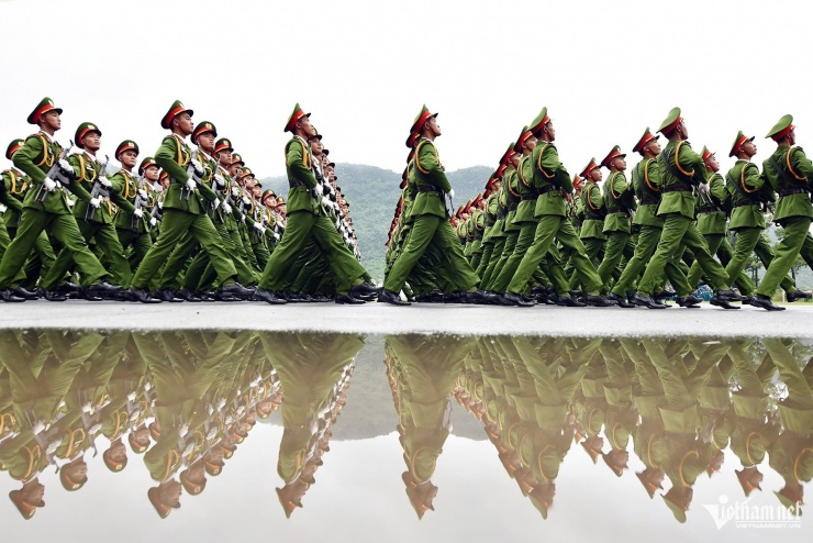 Khối nam sĩ quan Cảnh sát nhân dân