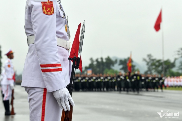 Hơn 16.000 chiến sĩ hợp luyện diễu binh trong mưa - 26