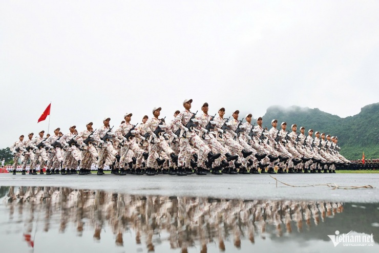 Khối nam sĩ quan An ninh mạng và phòng chống công nghệ cao