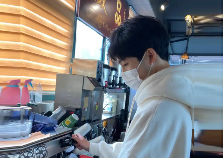 Tâm lý muốn nhanh chóng kiếm tiền sau kỳ thi đại học khiến nhiều thiếu niên Trung Quốc trở thành mục tiêu của các chiêu trò lừa đảo. Ảnh minh họa: Baidu