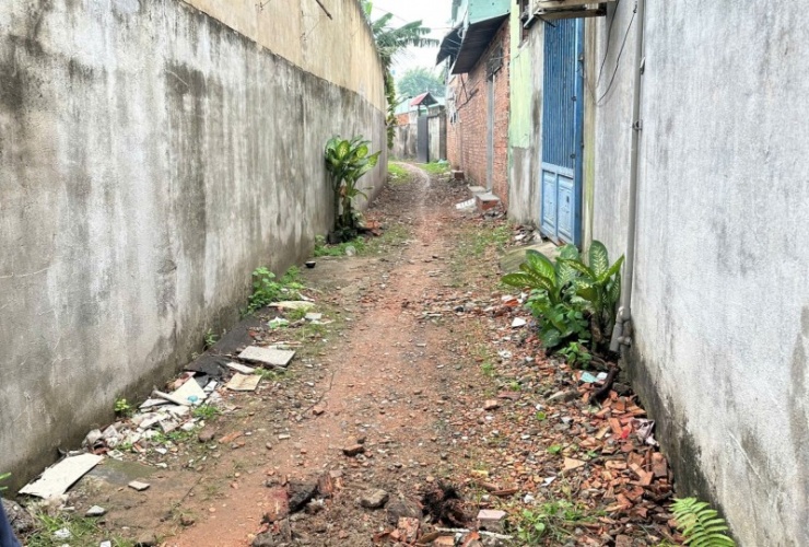 Con hẻm nơi xảy ra vụ án mạng.