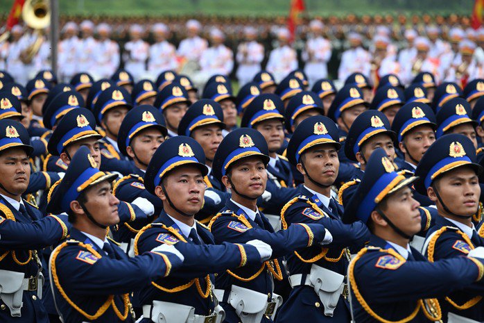 Khối nam cảnh sát biển