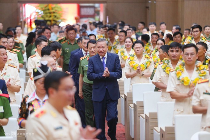 Tổng Bí thư Tô Lâm gặp mặt những tấm gương Công an nhân dân tiêu biểu, tháng 8/2025. Ảnh: Phạm Dự