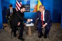 Động thái của ông Zelensky sau khi ông Trump nói nhất trí “phần lớn” với ông Putin về trao đổi lãnh thổ