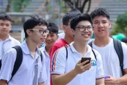Sau khi biết điểm chuẩn, thí sinh cần làm gì để chắc chắn trúng tuyển đại học?
