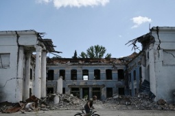 Thế giới - Nga, Ukraine tập kích nhau trong ngày diễn ra thượng đỉnh Trump - Putin