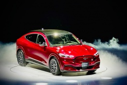Mẫu xe điện đầu tiên của Ford có mặt tại Việt Nam, giá từ 2,6 tỷ đồng