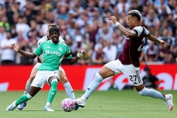 Video bóng đá Aston Villa - Newcastle: Hơn người vẫn tệ, càng nhớ Isak (Ngoại hạng Anh)