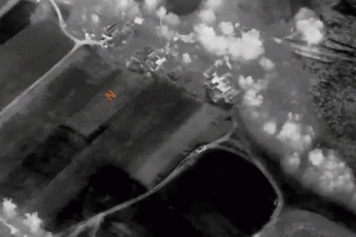 Tên lửa Iskander tập kích trận địa HIMARS của Ukraine