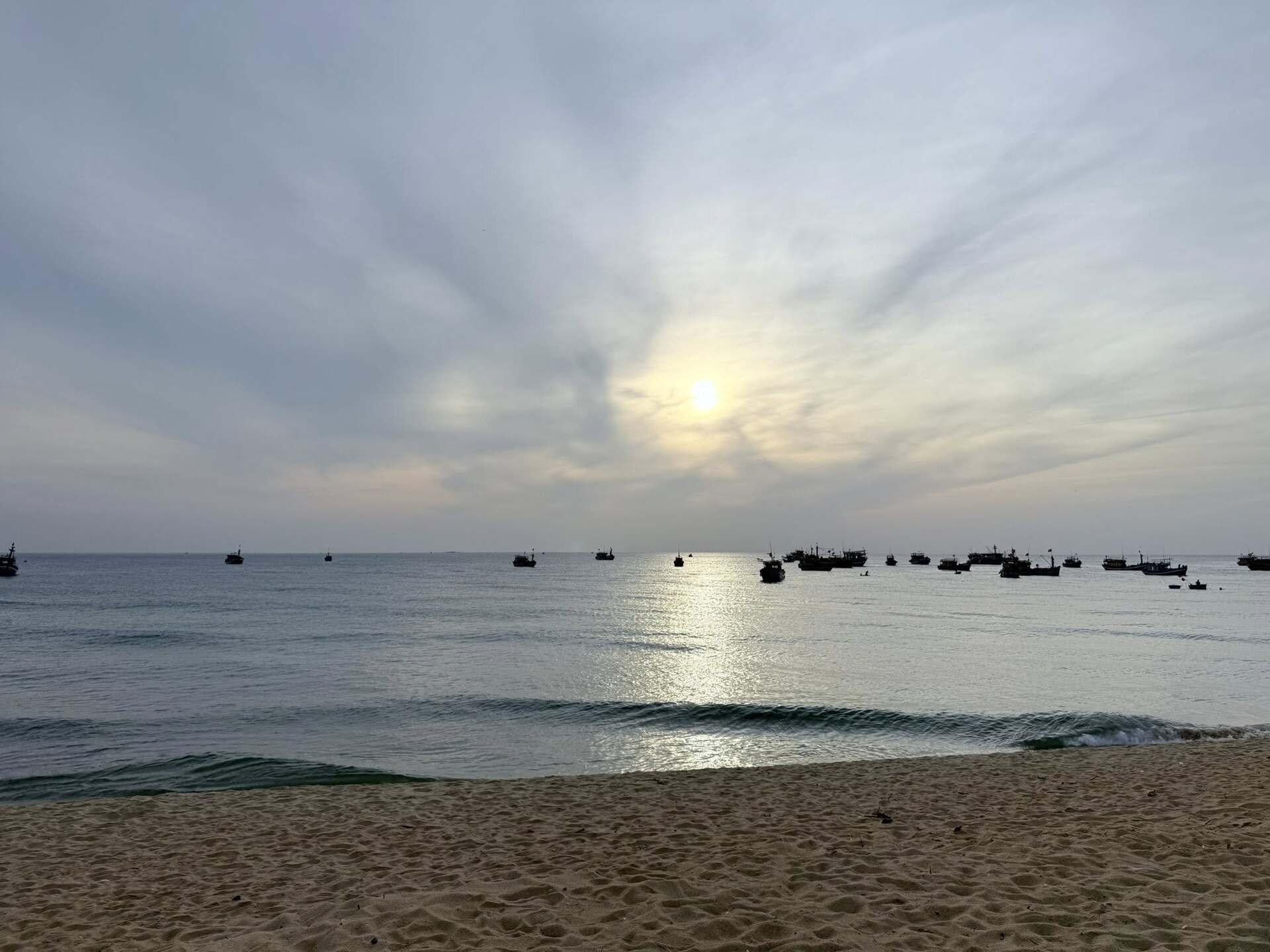 Chị Thủy rất nhớ những buổi bình minh ở làng chài ven biển