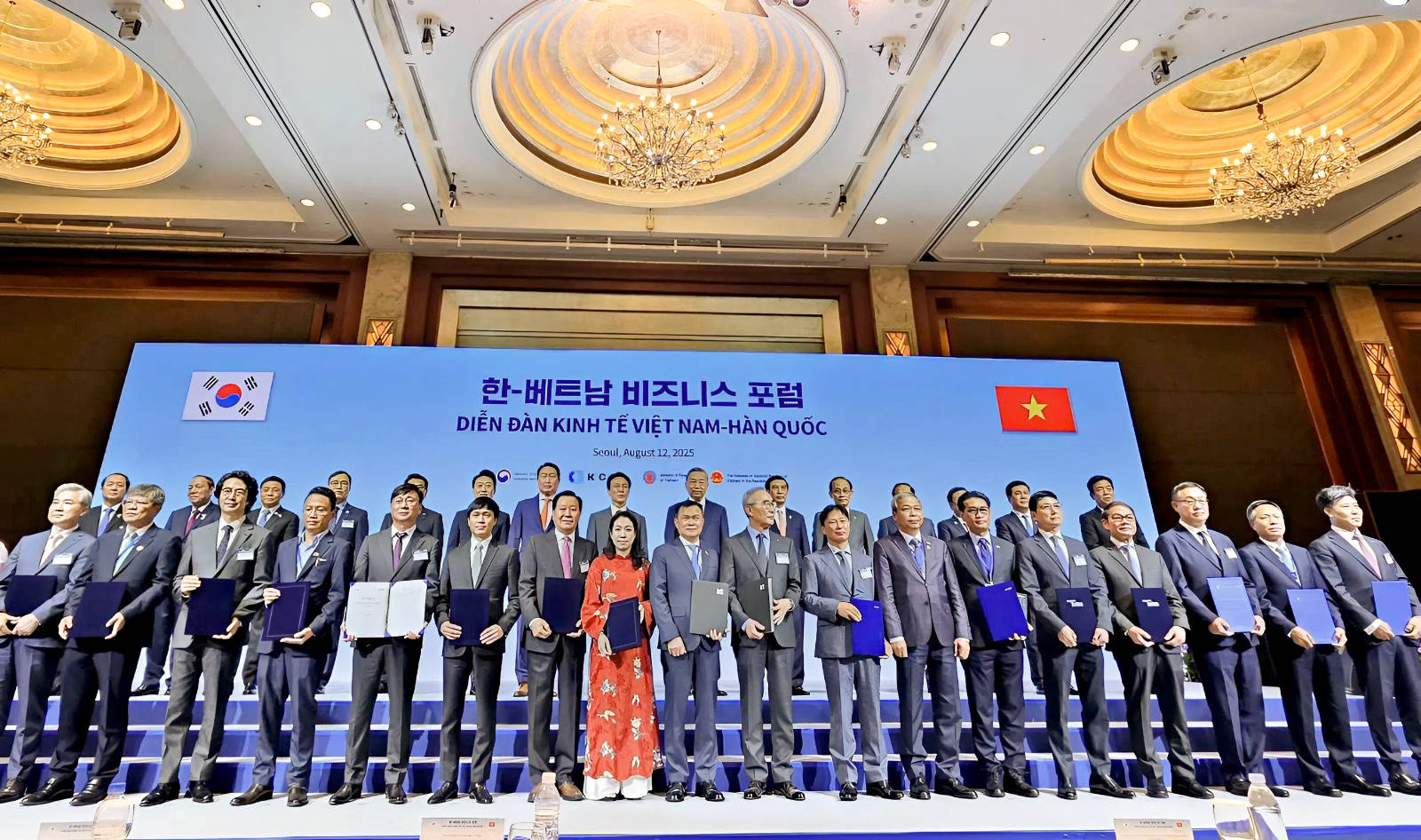 G-Group vinh dự góp mặt tại Diễn đàn Kinh tế Hàn Quốc – Việt Nam, đồng hành cùng các tập đoàn lớn của Hàn Quốc để phát triển hệ sinh thái trung tâm dữ liệu tại Việt Nam – khẳng định tầm vóc quốc tế của tập đoàn.