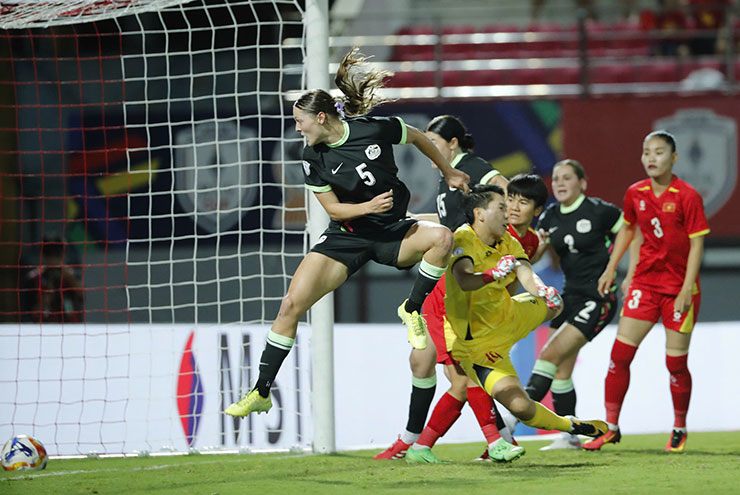 Trực tiếp bóng đá ĐT nữ Việt Nam - Australia: Đáng tiếc những phút bù giờ (ASEAN Cup) (Hết giờ) - 1