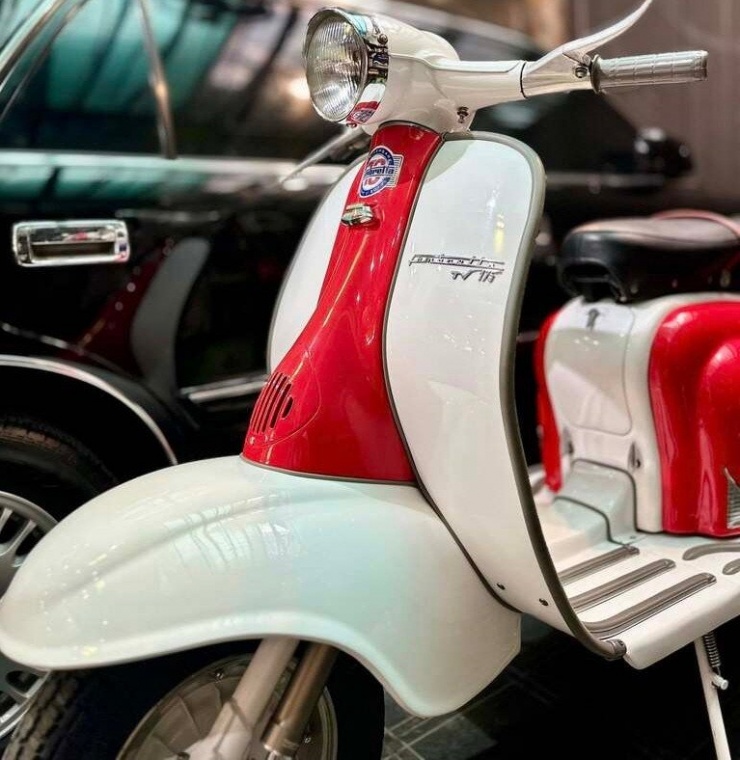 Lambretta Series 2 V175 vè bầu sản xuất năm 1959.&nbsp;