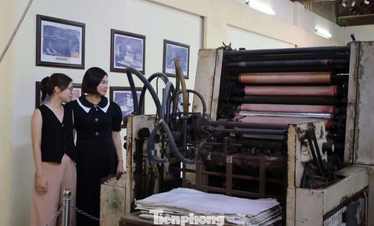Tháng 3/1946, trước nguy cơ việc in tiền tại nhà in Taupin không giữ được bí mật, Chủ tịch Hồ Chí Minh, Chính phủ quyết định tìm địa điểm mới để di chuyển toàn bộ nhà in ra khỏi Hà Nội. Một lần nữa, chính ông Đỗ Đình Thiện đã chủ động đề xuất Bộ Tài chính chuyển nhà máy in lên đồn điền của gia đình ông ở Chi Nê, tỉnh Hòa Bình (nay là xã An Nghĩa, tỉnh Phú Thọ).