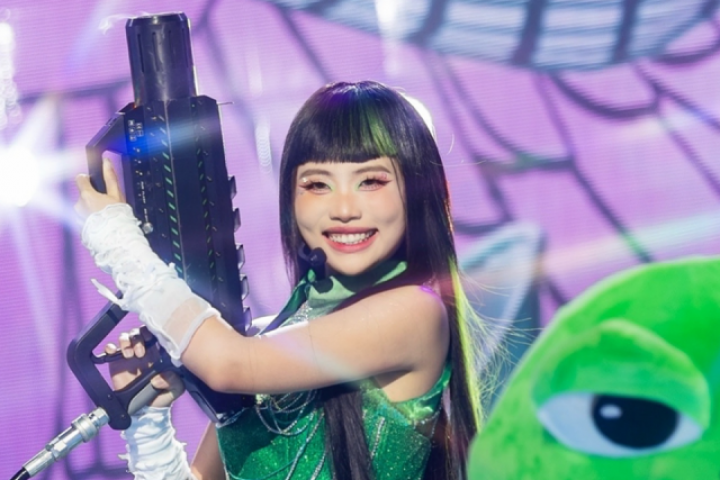 Phương Mỹ Chi nổi bật ở chung kết 'Em xinh say hi'