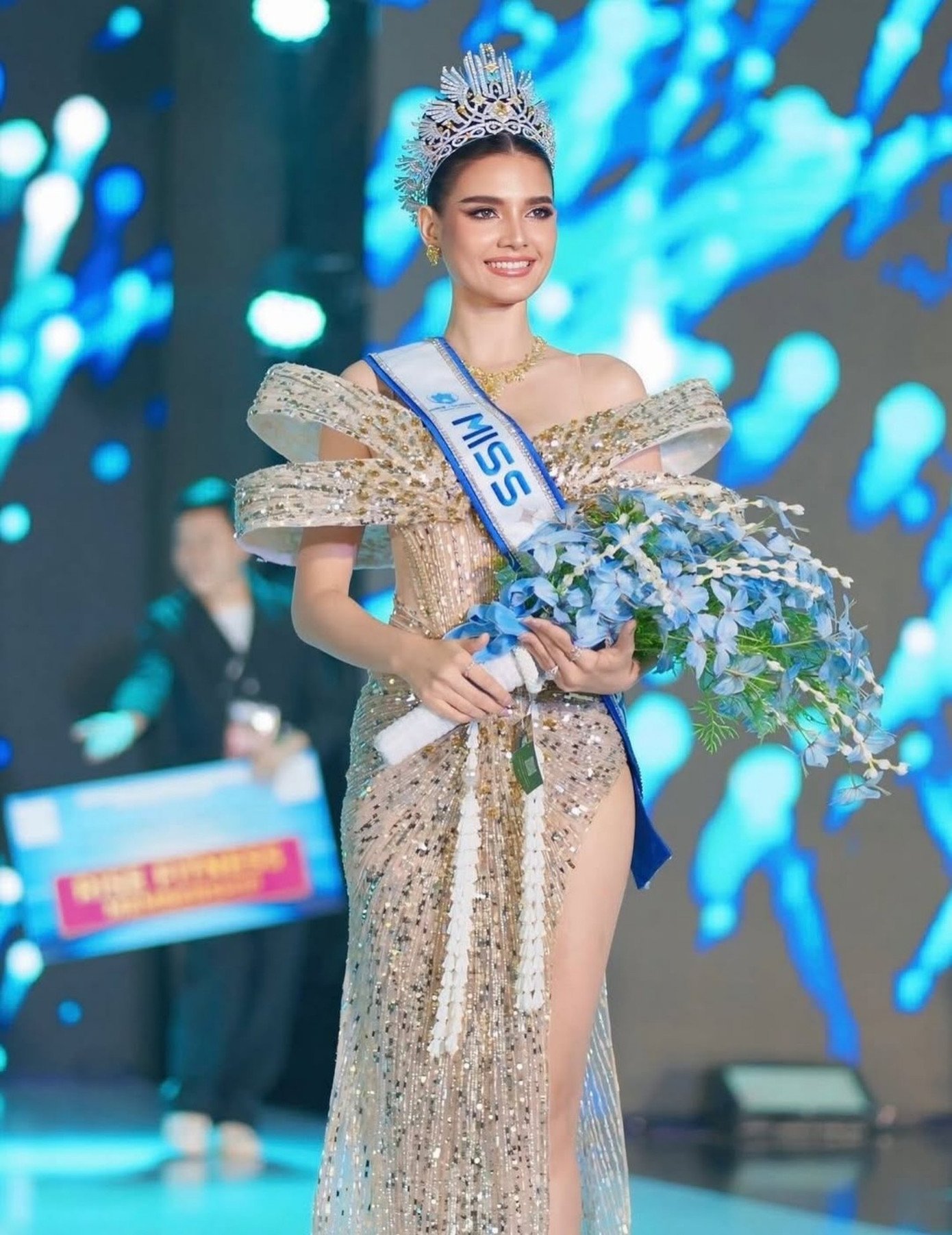 16 Hoa hậu quốc tế sẽ đến Việt Nam tham dự sự kiện khởi động Miss Cosmo 2025 - 1