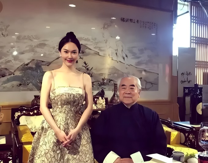Từ Manh, vợ của ông Phạm Tằng. Ảnh: Weibo