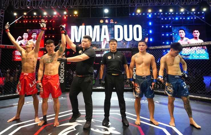 Xuân Phương - Ngọc Thức (quần đỏ) đã đòi nợ thành công sau 4 tháng 