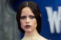 Mốt trang điểm 'Cô gái mệt mỏi'