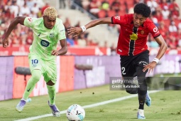 Hấp dẫn bảng xếp hạng La Liga: Barcelona hiên ngang dẫn đầu, thị uy Real Madrid